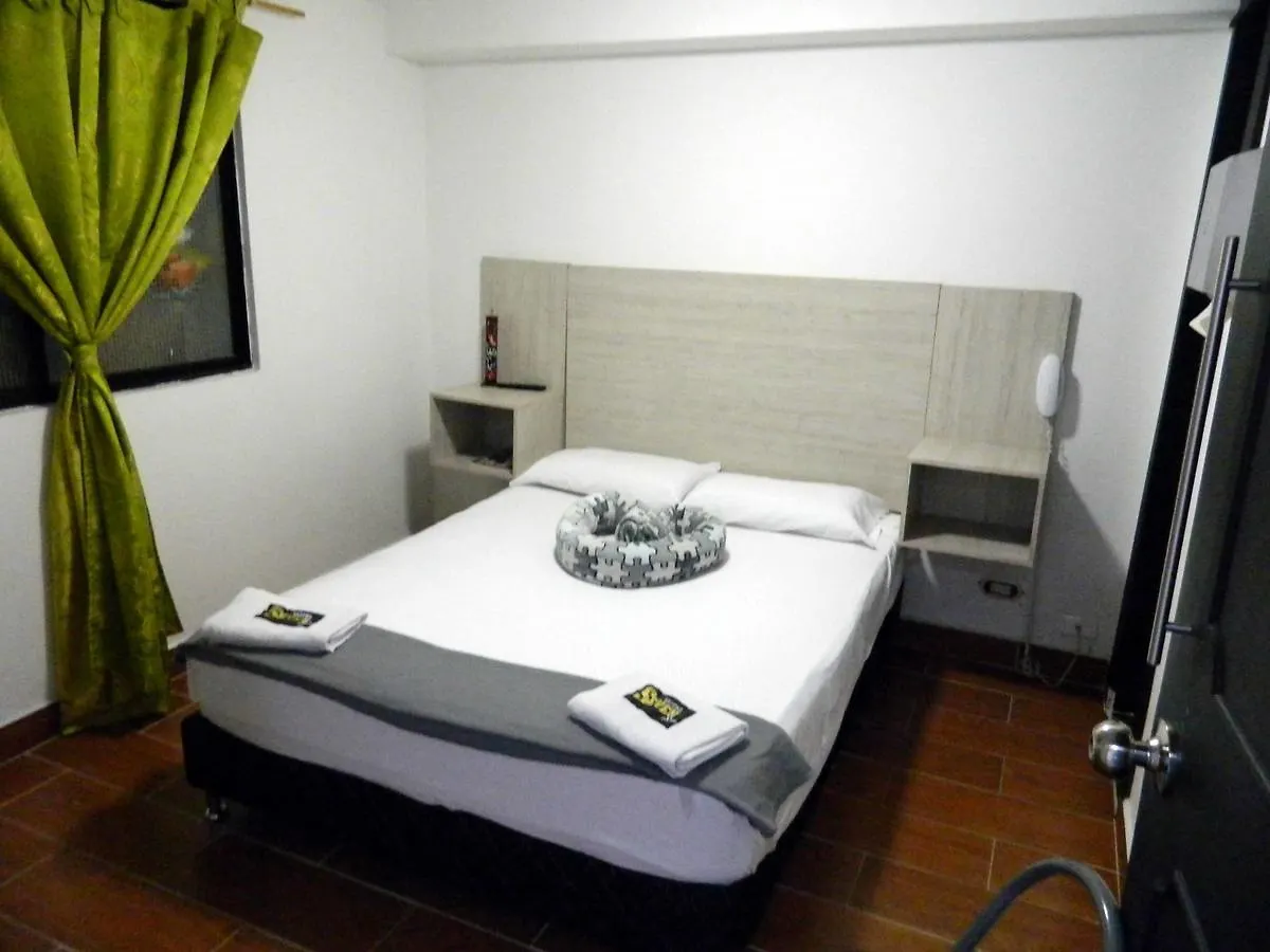 Hotel Seven Rionegro 0*,